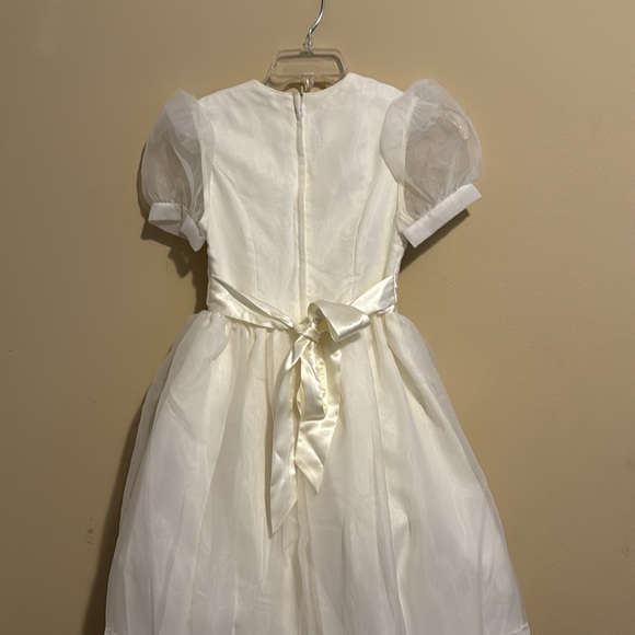 34. White/Ivory First Communion dress - Picture 8 of 9
